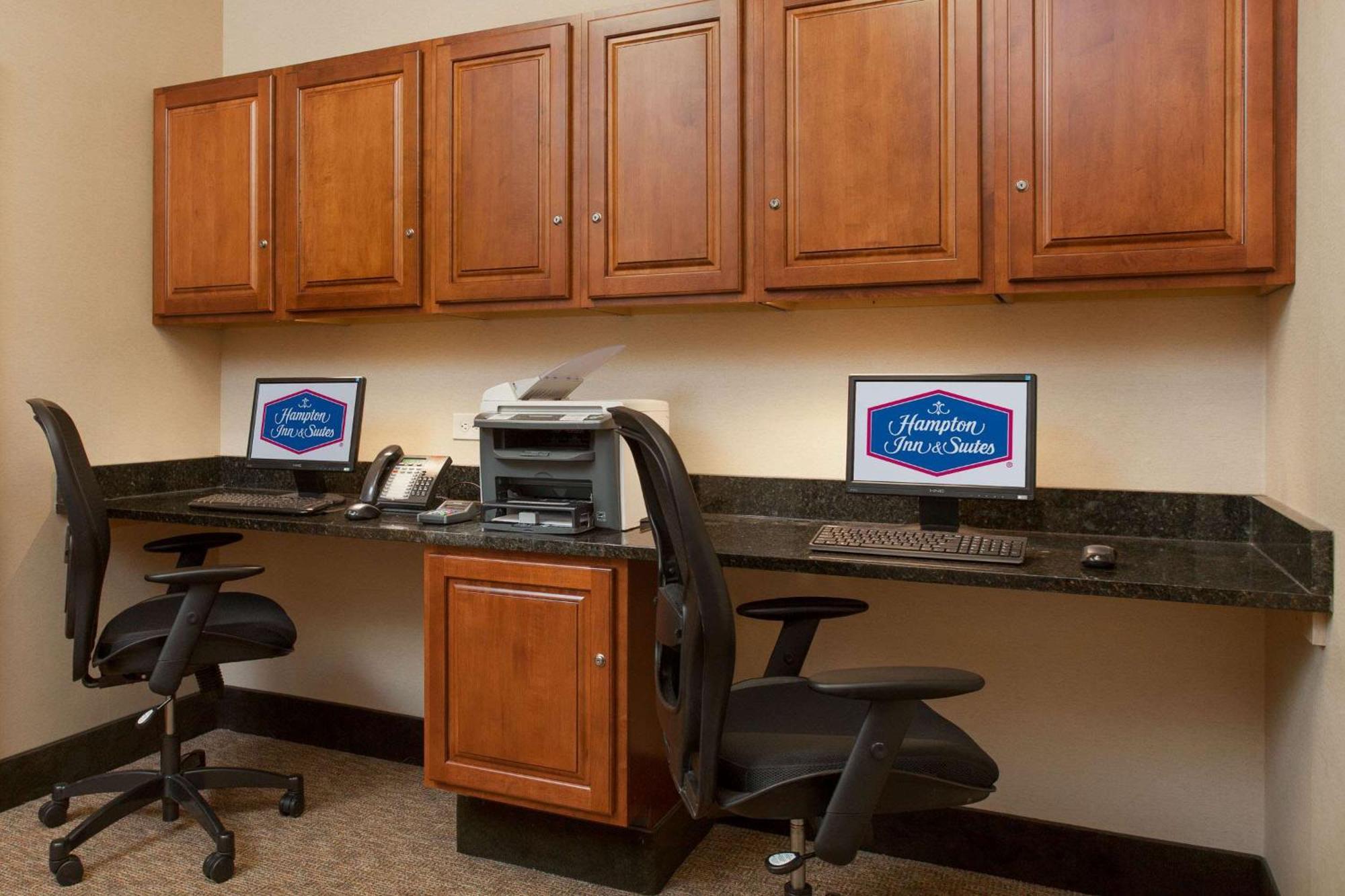 Hampton Inn & Suites Addison Eksteriør billede