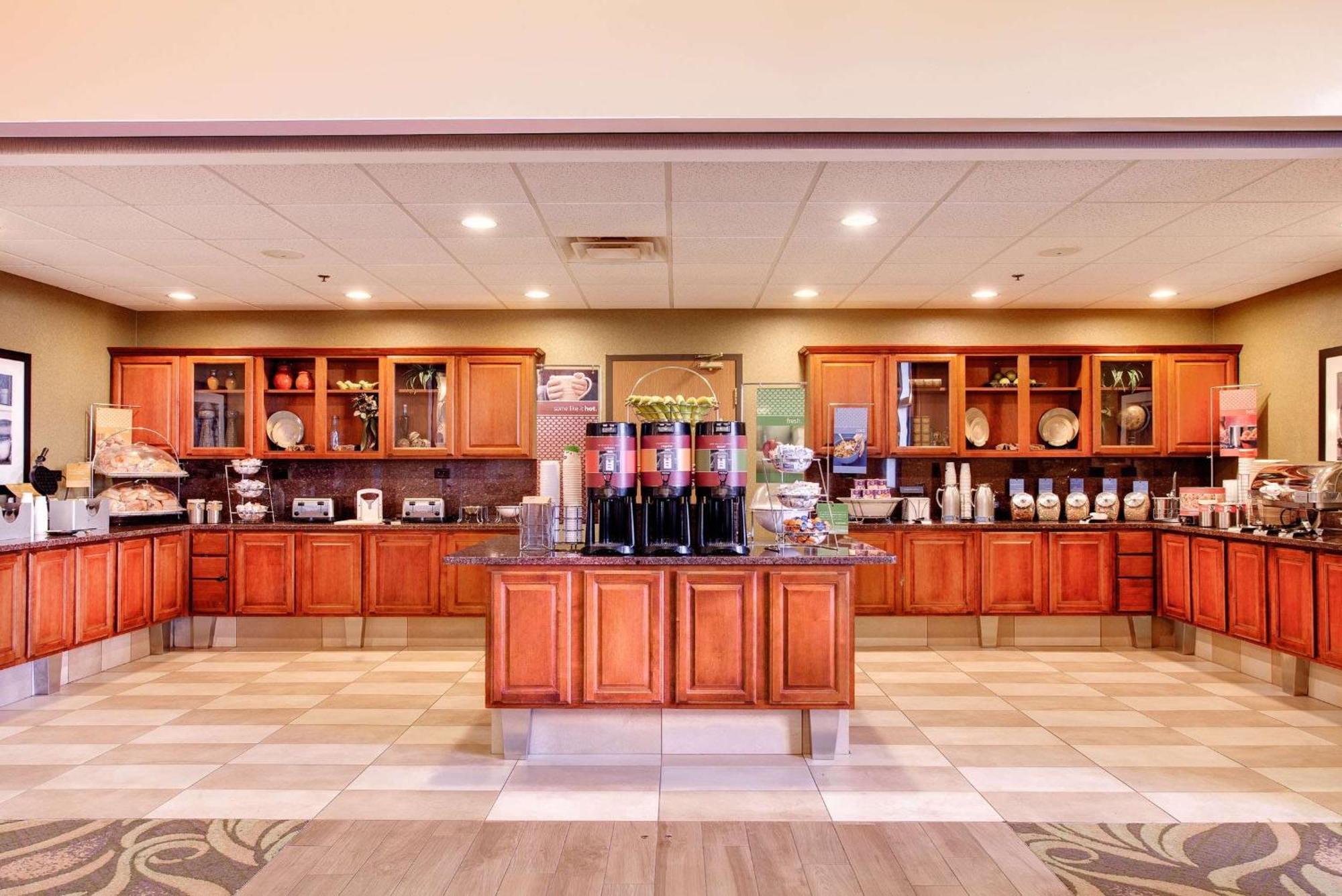Hampton Inn & Suites Addison Eksteriør billede