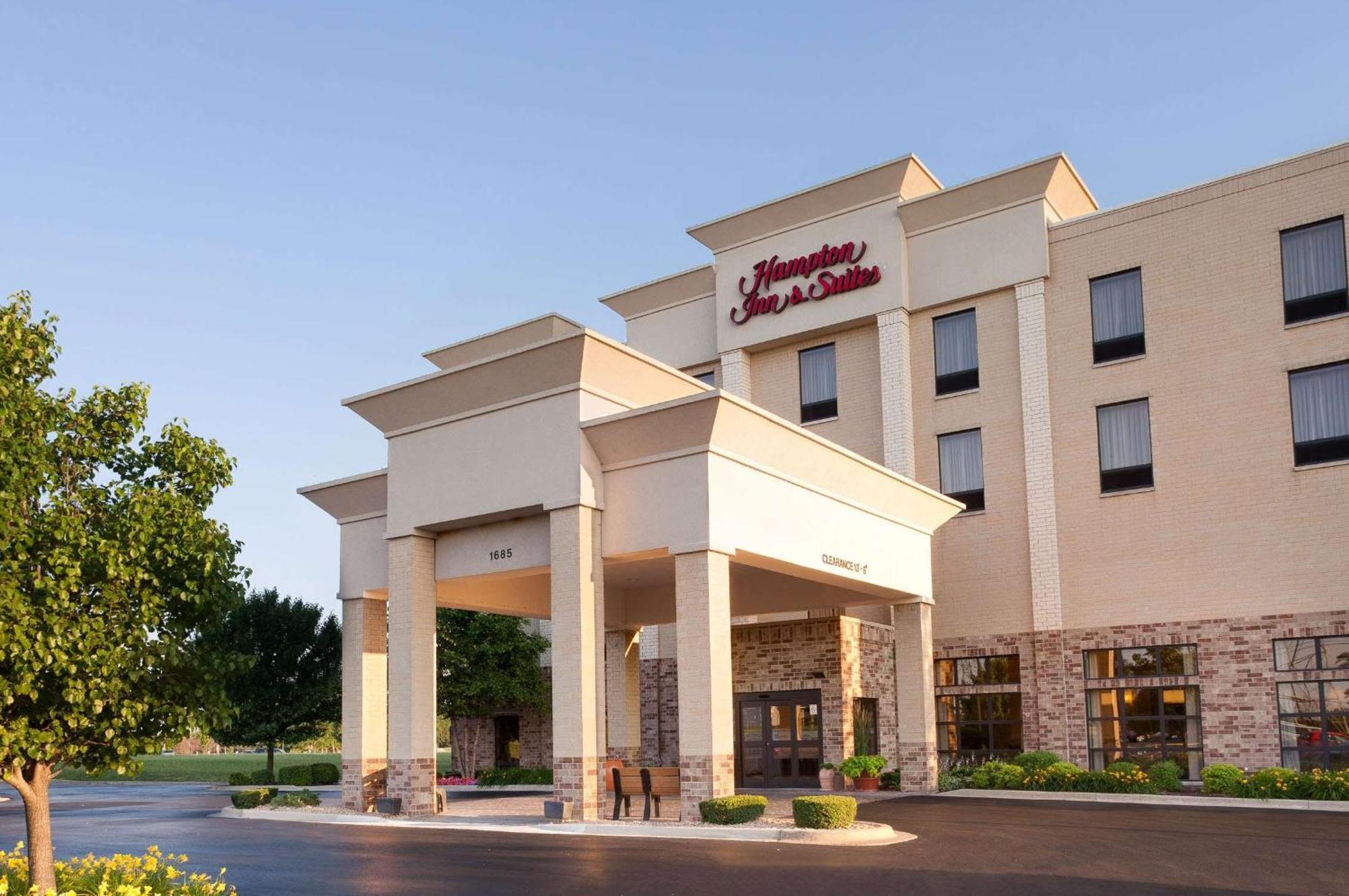 Hampton Inn & Suites Addison Eksteriør billede